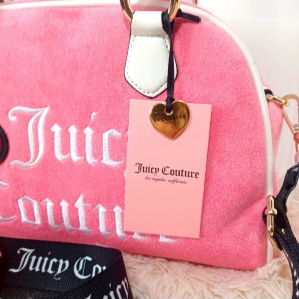 SOLD 🍓 GIFT AWAY 🍓 LIMITED EDITION Juicy Couture Strawberry Satchel & Coin - Picture 7 of 8